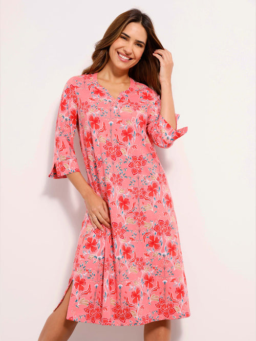 Vestido de verano con bonito estampado floral